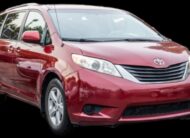 2011 TOYOTA SIENNA LE