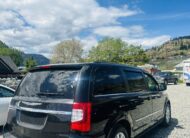 2015 CRYSLER TOWN AND COUNTRY