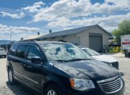 2015 CRYSLER TOWN AND COUNTRY