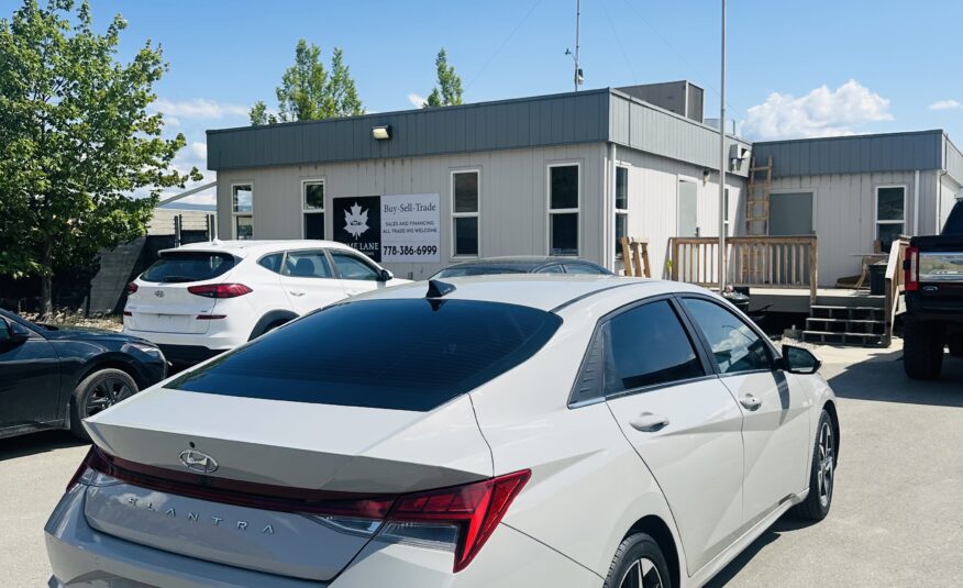 2022 Hyundai Elantra Sun & Tech