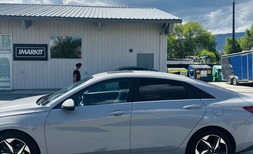 2022 Hyundai Elantra Sun & Tech