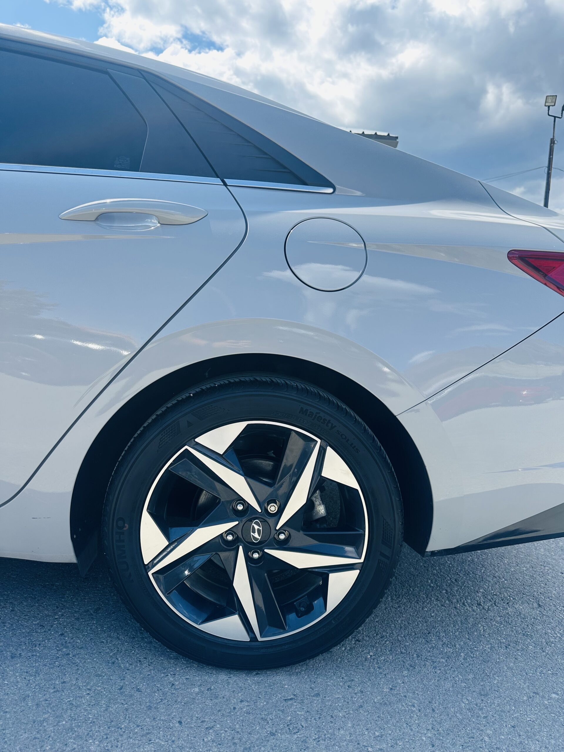 2022 Hyundai Elantra Sun & Tech