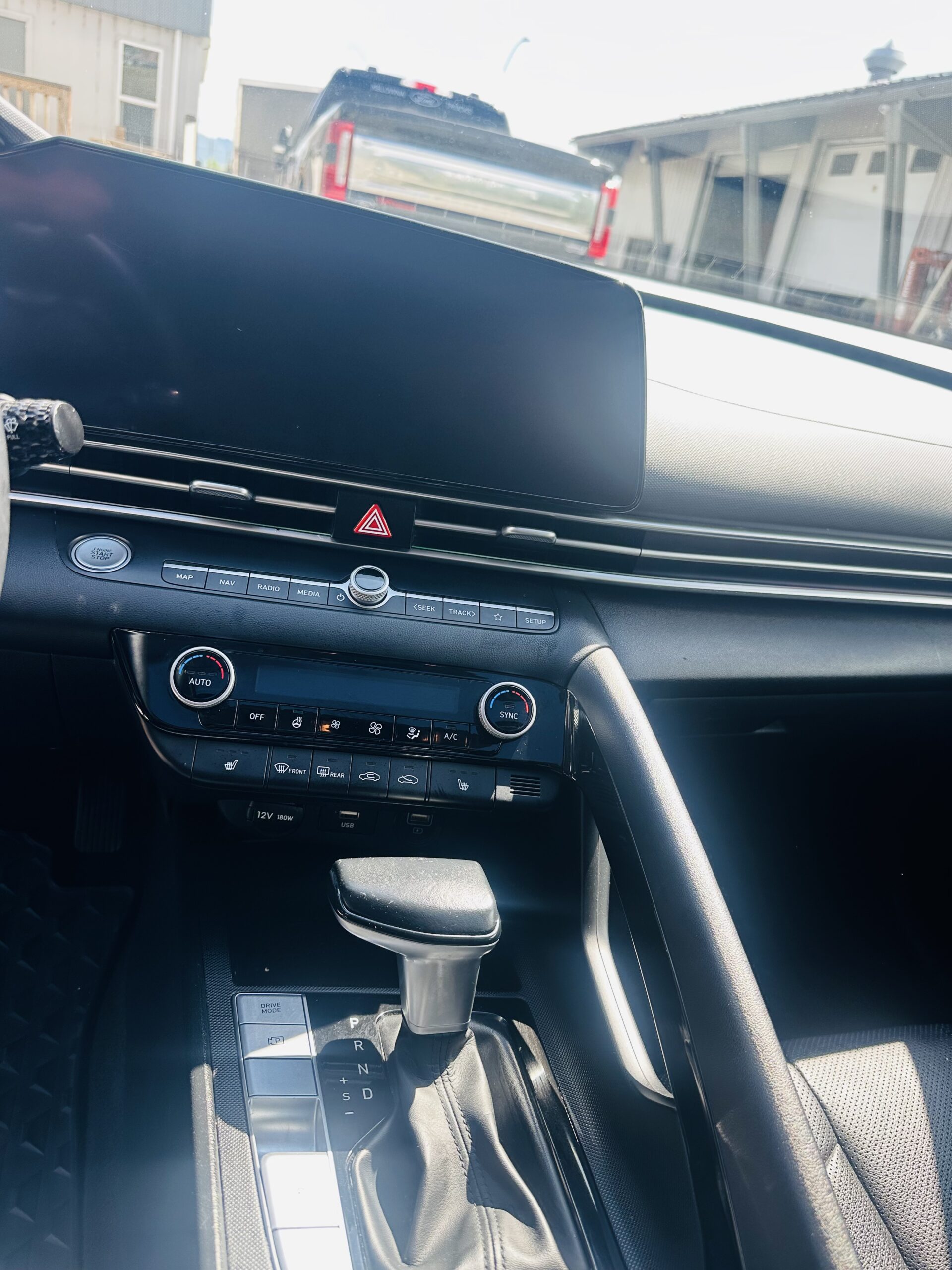 2022 Hyundai Elantra Sun & Tech