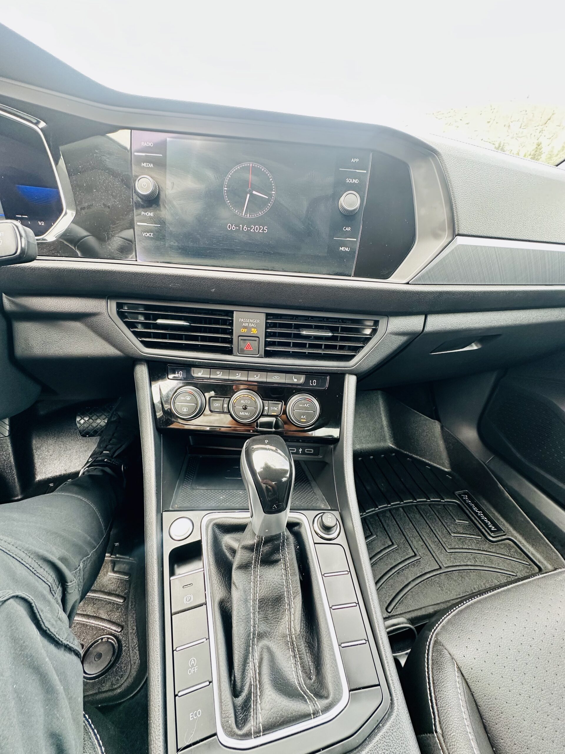 2022 VOLKSWAGEN JETTA