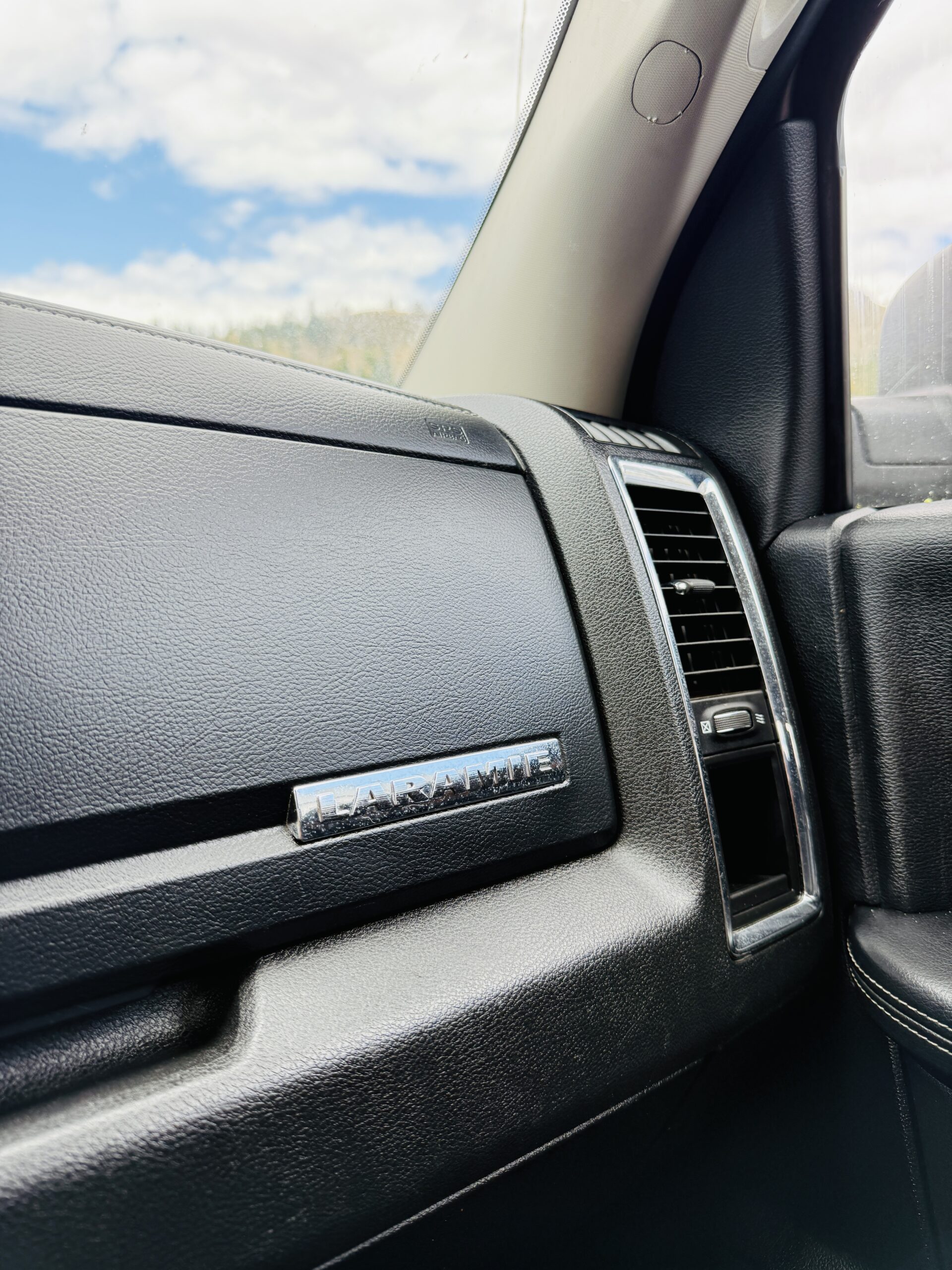 2020 RAM 1500 CLASSIC LARAIME